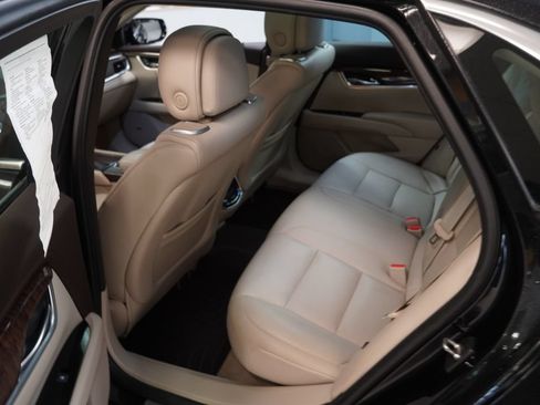 Used 2013 Cadillac XTS Premium AWD/4WD image 19