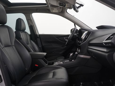Used 2021 Subaru Forester Limited AWD/4WD image 12