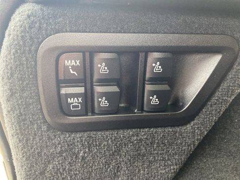 Used 2021 BMW X7 xDrive40i w/ Executive Package image 20