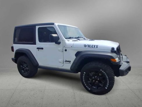 Used 2022 Jeep Wrangler Sport AWD/4WD image 2