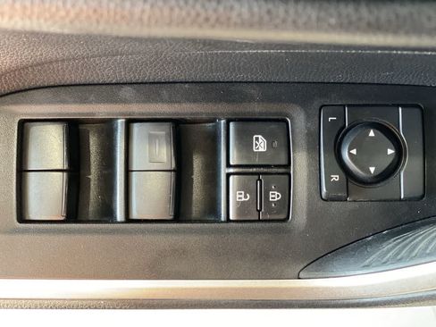 Used 2021 Toyota RAV4 TRD Off-Road AWD/4WD image 16