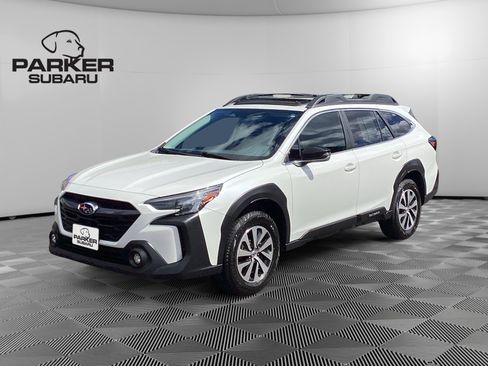 Used 2023 Subaru Outback Premium AWD/4WD image 1