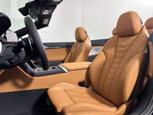 Used 2024 BMW M850i xDrive Convertible image 11