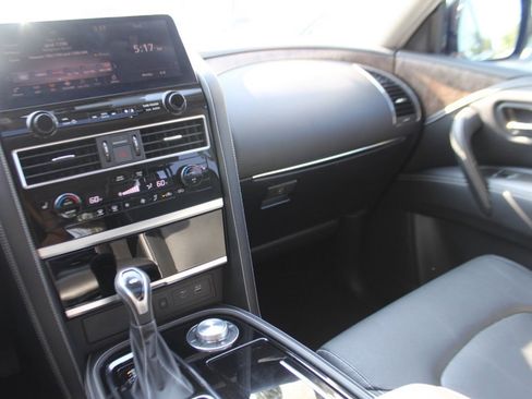 Certified 2024 INFINITI QX80 Premium Select w/ Cargo Package image 14