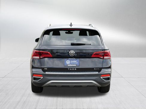 Certified 2023 Volkswagen Taos SE w/ Panoramic Sunroof Package AWD/4WD image 6