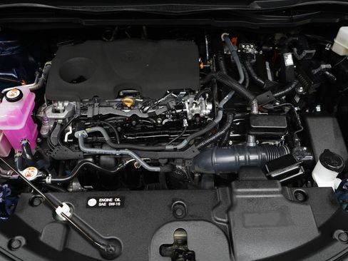 Used 2023 Toyota Sienna XLE FWD image 32
