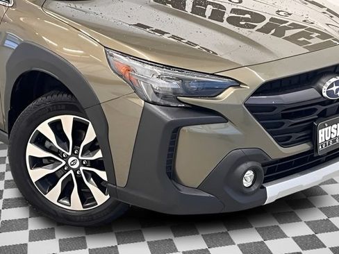Used 2023 Subaru Outback Touring AWD/4WD image 39