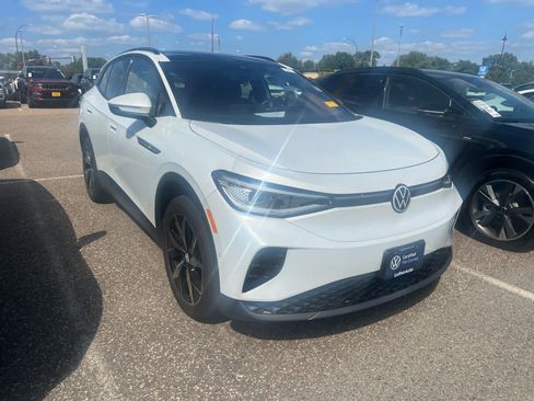 Used 2023 Volkswagen ID.4 Pro S AWD/4WD image 2
