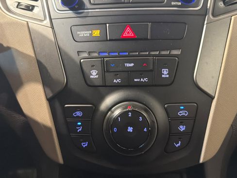 Used 2017 Hyundai Santa Fe Sport w/ Cargo Package FWD image 28