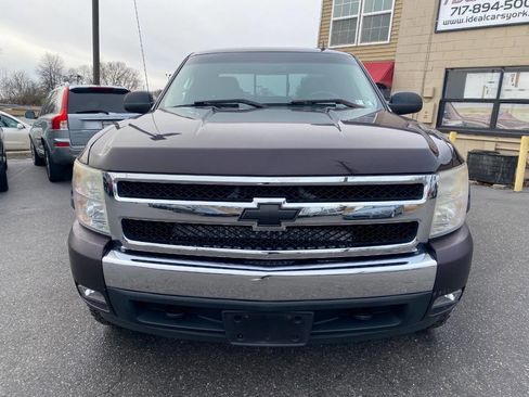 Used 2008 Chevrolet Silverado 1500 LT w/ Suspension Package, Off-Road image 8