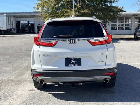 Used 2018 Honda CR-V Touring image 4
