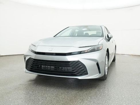 New 2026 Toyota Camry LE image 32
