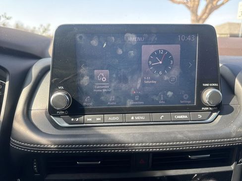 Used 2021 Nissan Rogue S image 16