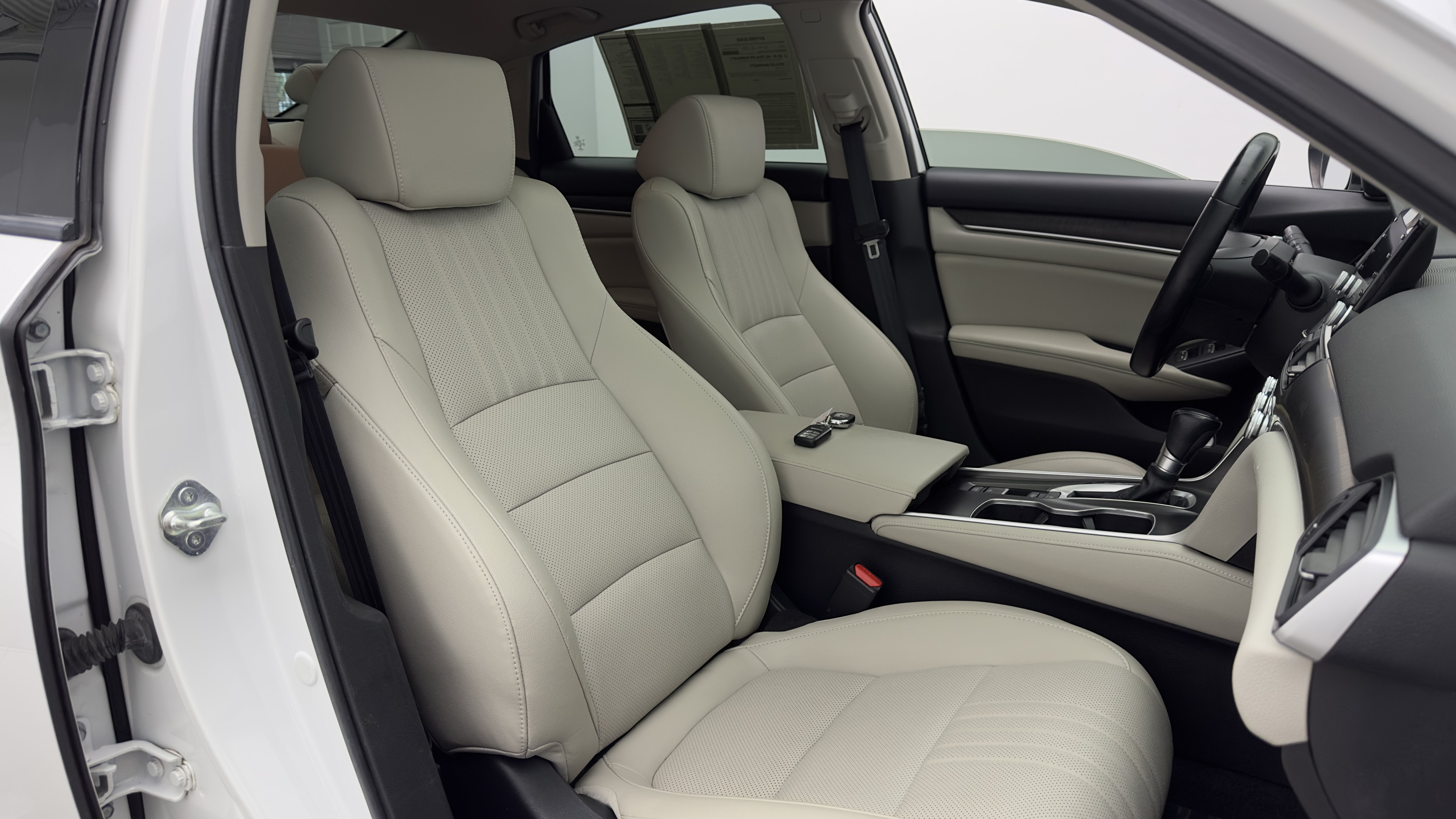 Used 2022 Honda Accord EX-L image 35
