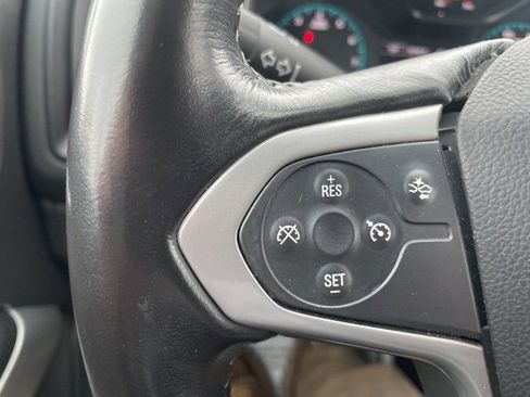 Used 2022 Chevrolet Colorado LT w/ Safety Package image 15