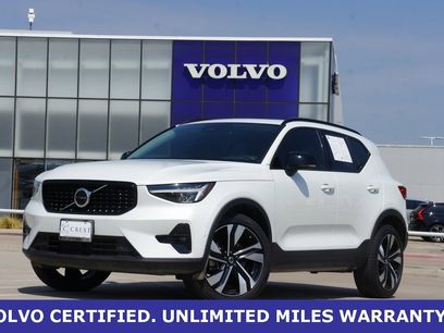 Certified 2025 Volvo XC40 B5 Plus