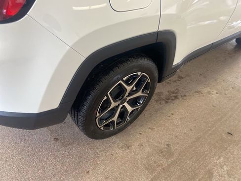 New 2026 Jeep Compass Limited image 16