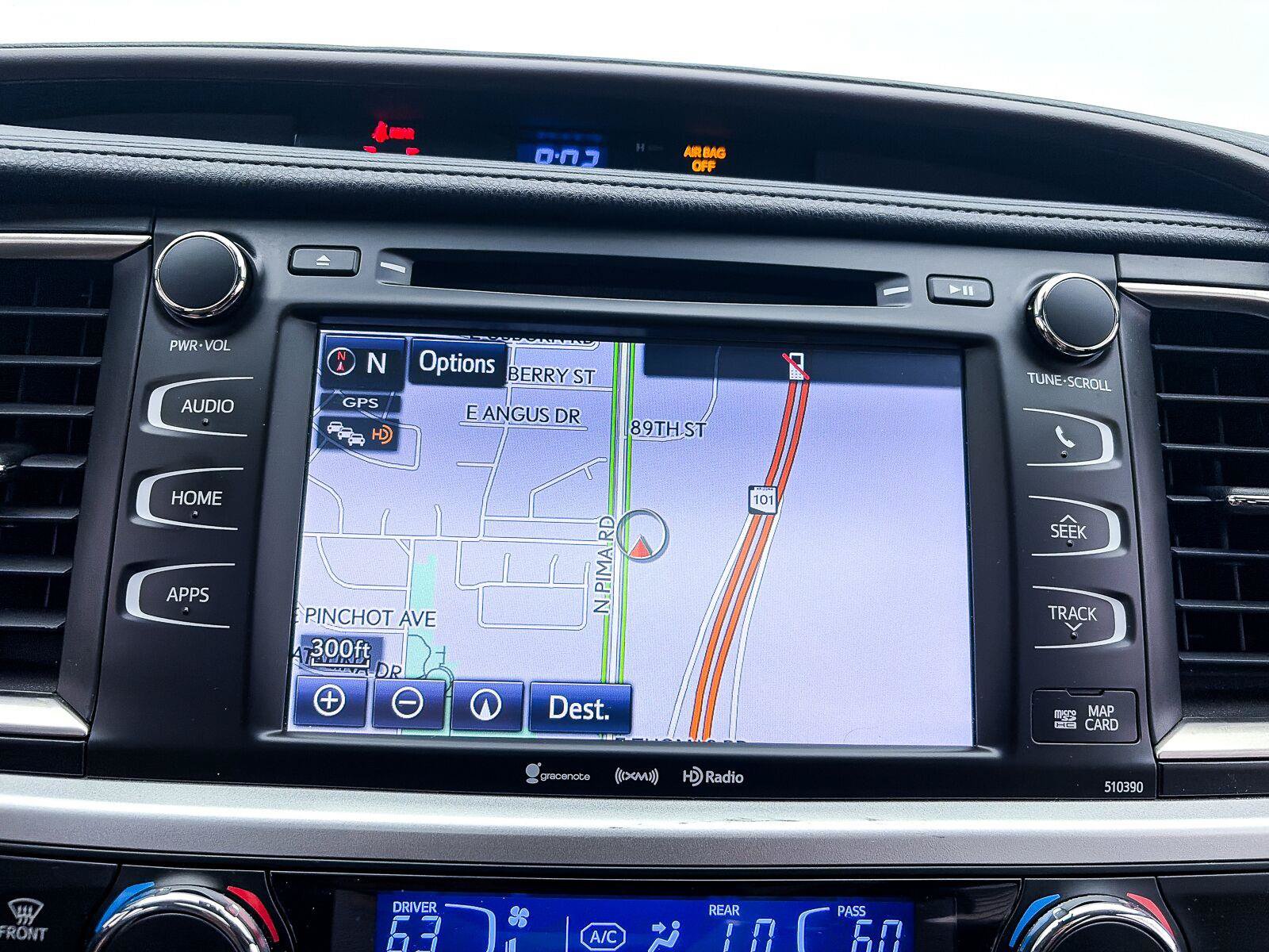 Used 2019 Toyota Highlander XLE FWD image 7