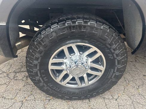 Used 2004 Ford F350 Lariat RWD image 33