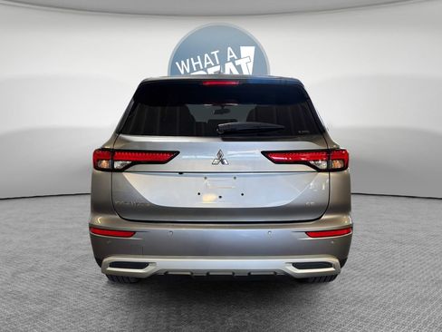 Used 2022 Mitsubishi Outlander SE AWD/4WD image 5