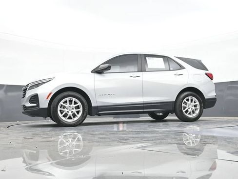 Used 2022 Chevrolet Equinox LS FWD image 58