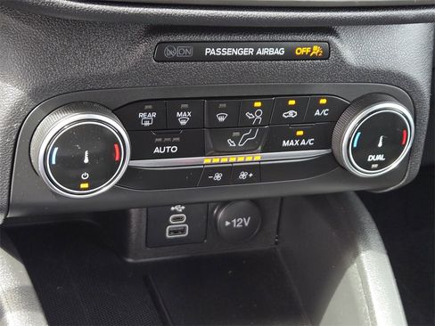 Used 2024 Ford Escape ST-Line image 16