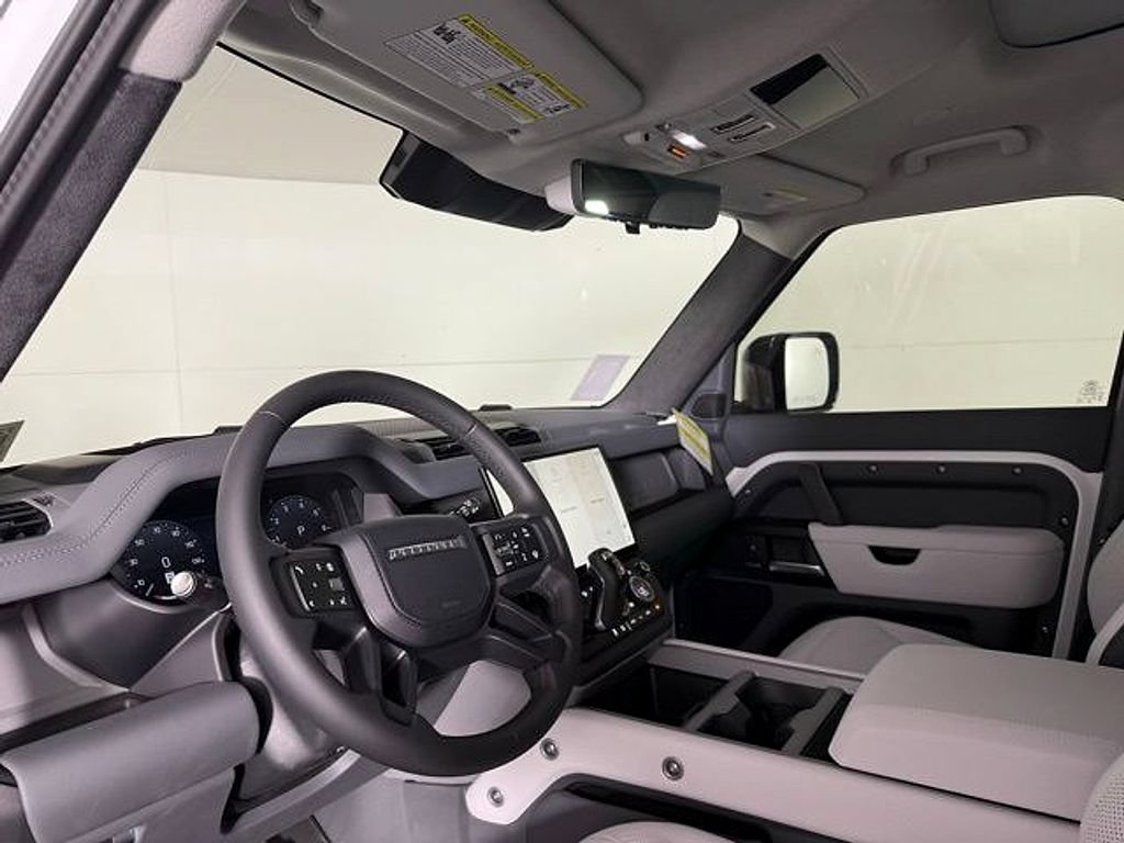 New 2026 Land Rover Defender 110 V8 AWD/4WD image 6