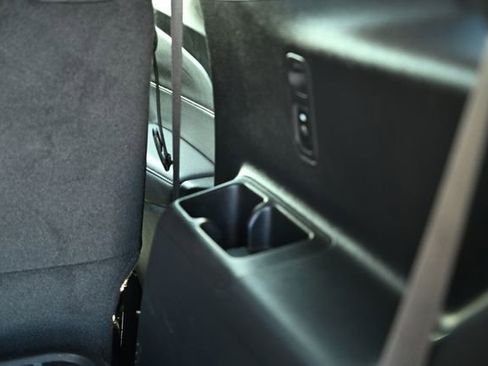 Used 2020 Chevrolet Traverse LT w/ LT Premium Package image 60