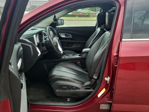 Used 2017 Chevrolet Equinox Premier w/ Enhanced Convenience Package AWD/4WD image 18
