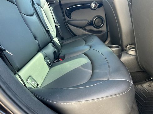 Used 2020 MINI Cooper 4-Door Hardtop image 16