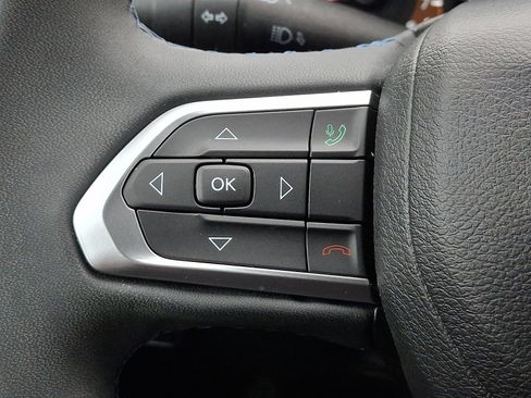 Used 2022 Jeep Compass Latitude image 21