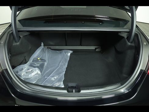 Used 2024 Mercedes-Benz C 300 4MATIC Sedan image 20