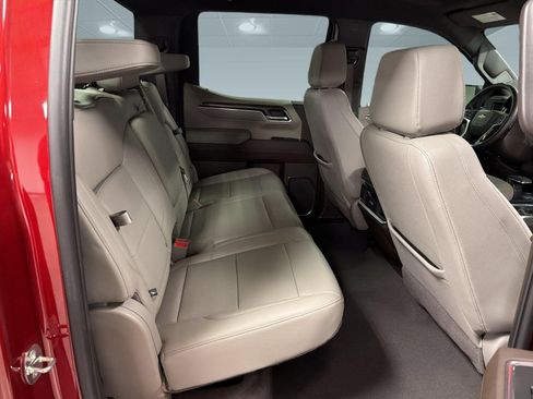 Used 2024 Chevrolet Silverado 1500 LTZ AWD/4WD image 31