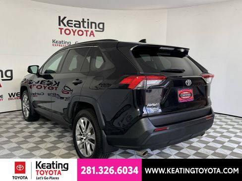 Certified 2020 Toyota RAV4 XLE Premium FWD image 8
