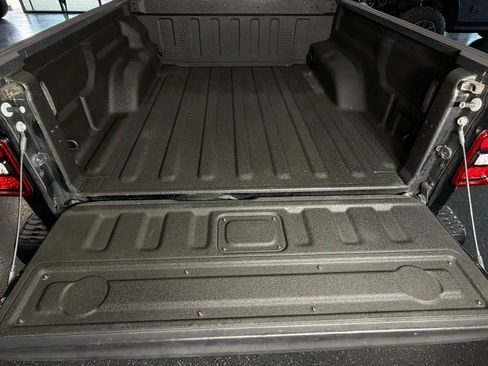 Used 2022 Jeep Gladiator Rubicon w/ LED Lighting Group image 10