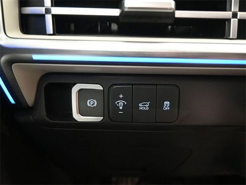 Used 2024 Hyundai Santa Fe Limited image 20