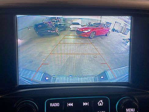 Used 2018 Chevrolet Silverado 1500 LT w/ All Star Edition AWD/4WD image 9