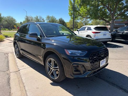 Used 2023 Audi Q5 e Premium Plus w/ Premium Plus Package AWD/4WD image 7