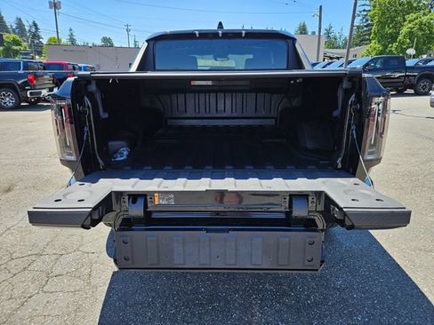 Used 2025 GMC Hummer EV 2X AWD/4WD image 16