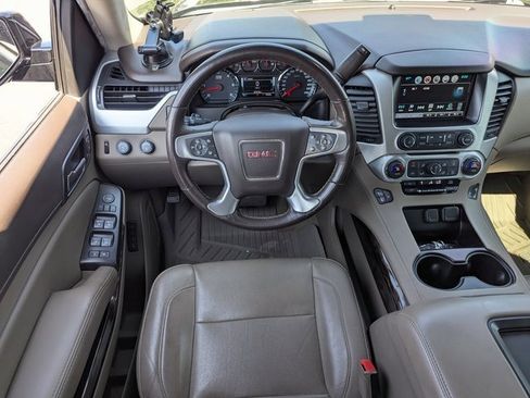 Used 2018 GMC Yukon SLT w/ Premium Edition image 31