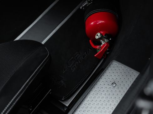 Used 2015 Ferrari 458 Speciale Coupe RWD image 87