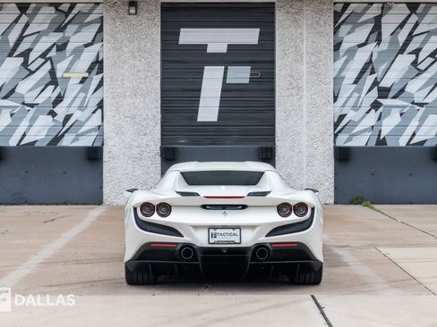 Used 2021 Ferrari F8 Tributo Spider image 13