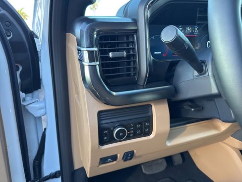 Used 2026 Ford F450 Lariat w/ FX4 Off-Road Package image 26