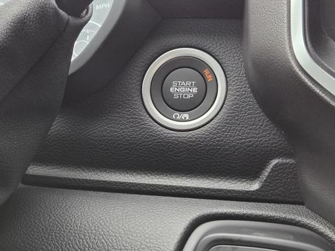 New 2026 RAM 2500 Lone Star AWD/4WD image 18