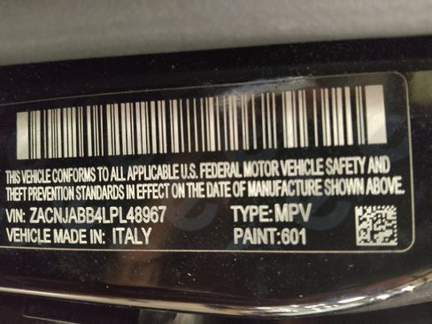Used 2020 Jeep Renegade Altitude FWD image 33