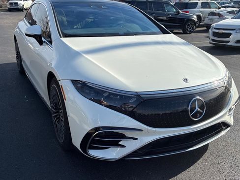Used 2023 Mercedes-Benz EQS 580 4MATIC Sedan image 18