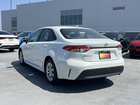 Used 2024 Toyota Corolla LE FWD image 4