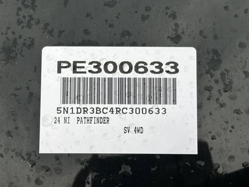 Used 2024 Nissan Pathfinder SV AWD/4WD image 15