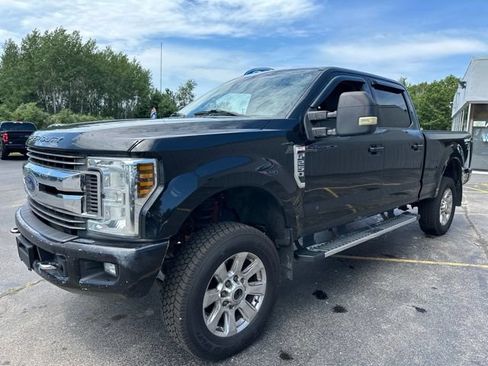 Used 2018 Ford F250 XLT w/ XLT Premium Package AWD/4WD image 3