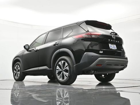 Certified 2023 Nissan Rogue SV FWD image 41
